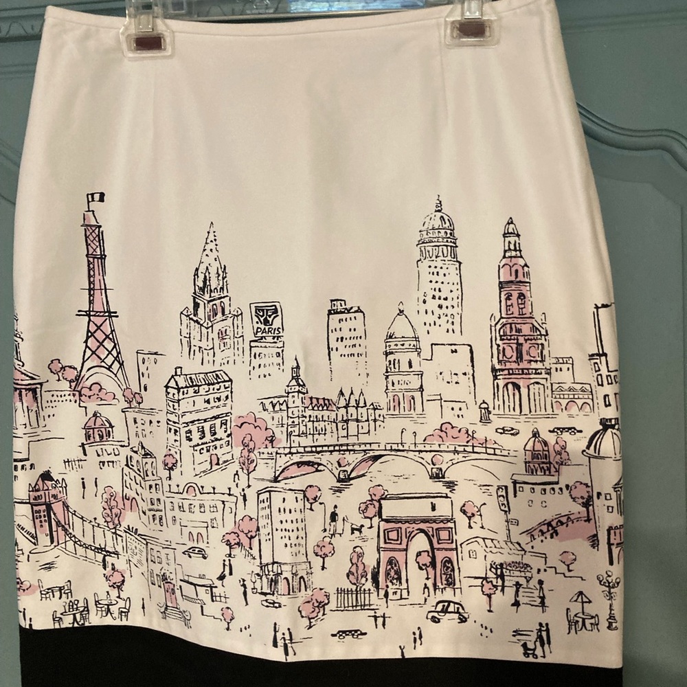 Spring time in Paris. TAHARI Arthur S. Levine Paris print white pencil skirt.